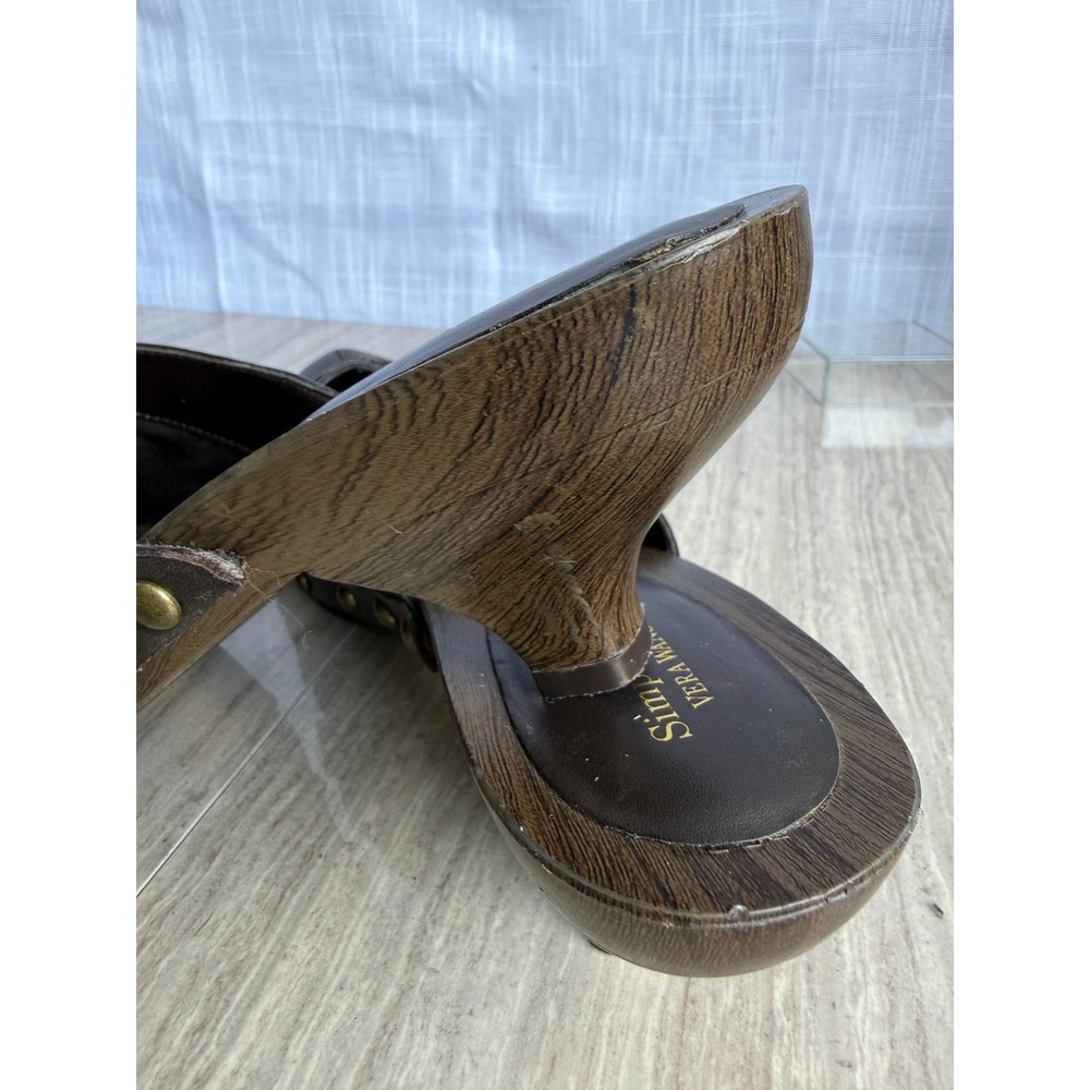 Vera Wang Brown Buckle Mules Chunky Wooden Kitten Heel Clogs Studded Sz 10 Boho - Picture 9 of 12